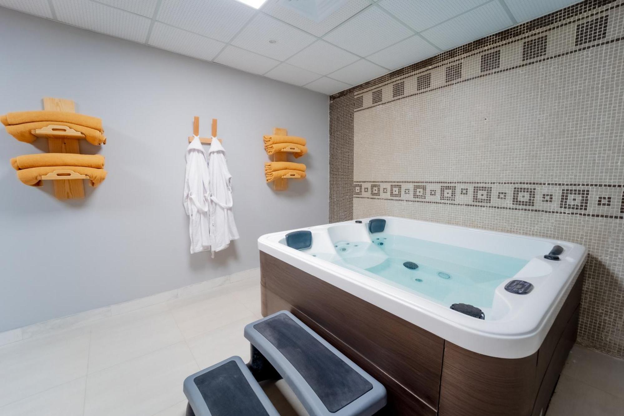 The Temple Hotel & Spa Луксор Екстериор снимка