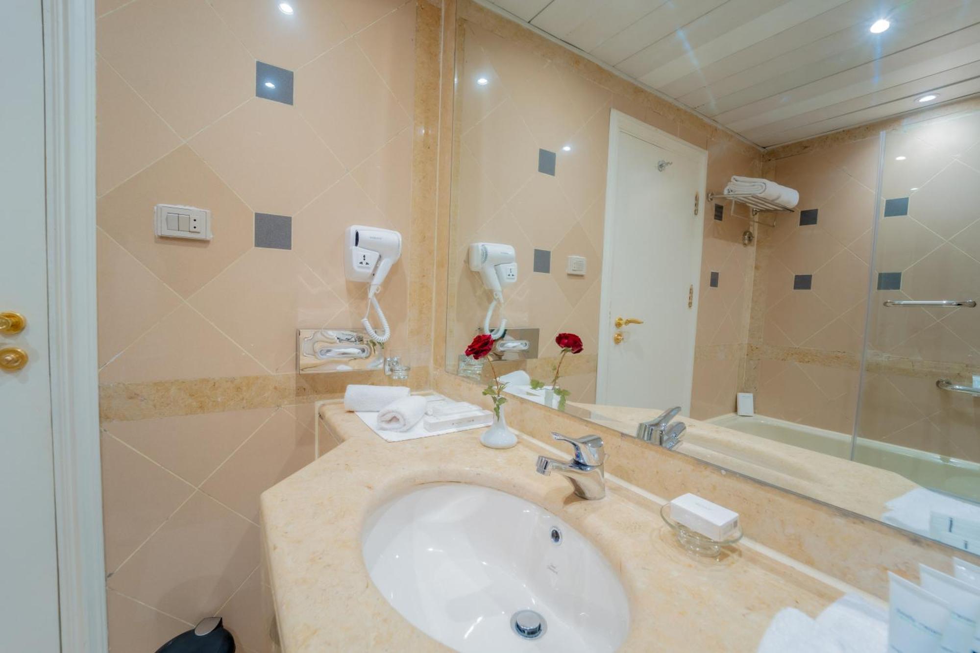 The Temple Hotel & Spa Луксор Екстериор снимка